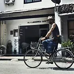 Ola Lavanderia Cafe